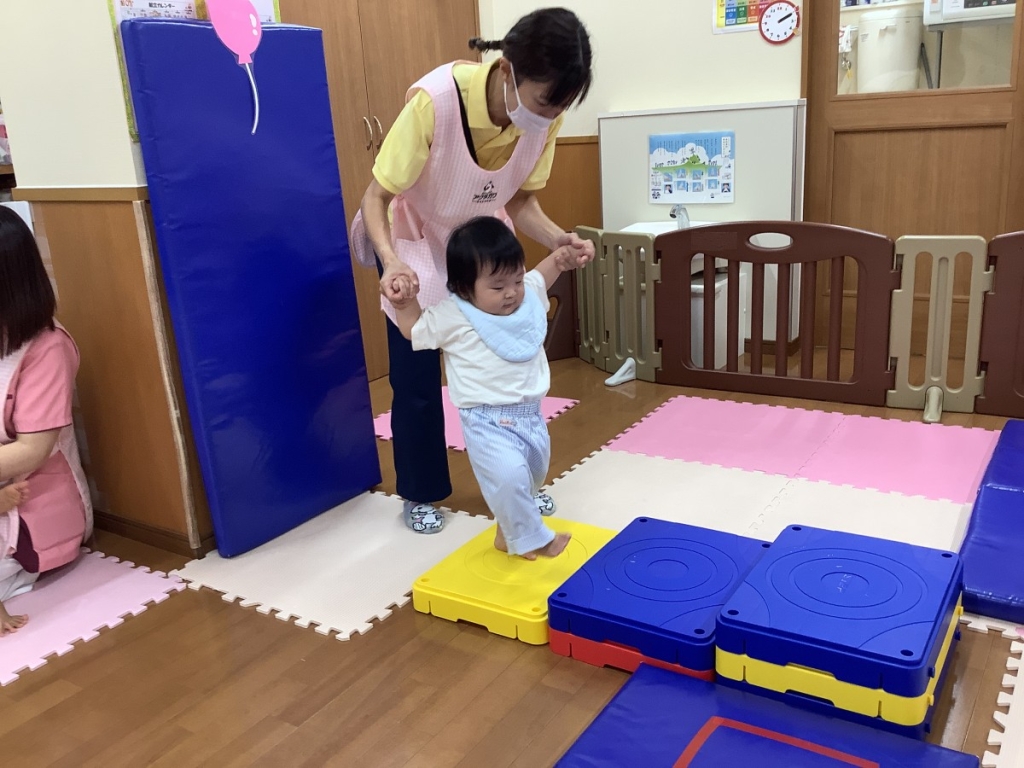 10月運動遊びの会(らっこ組：階段ブロック)