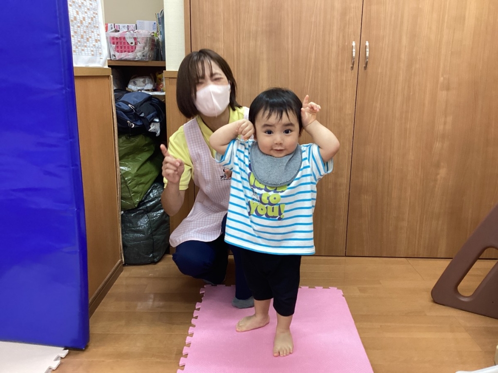 10月運動遊びの会(いるか組：トンネル・ポーズ)