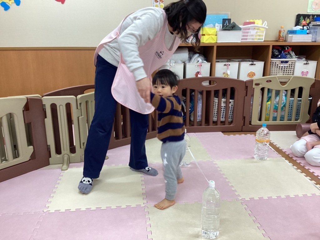 1月運動プログラムの様子(いるか・ジャンプ)