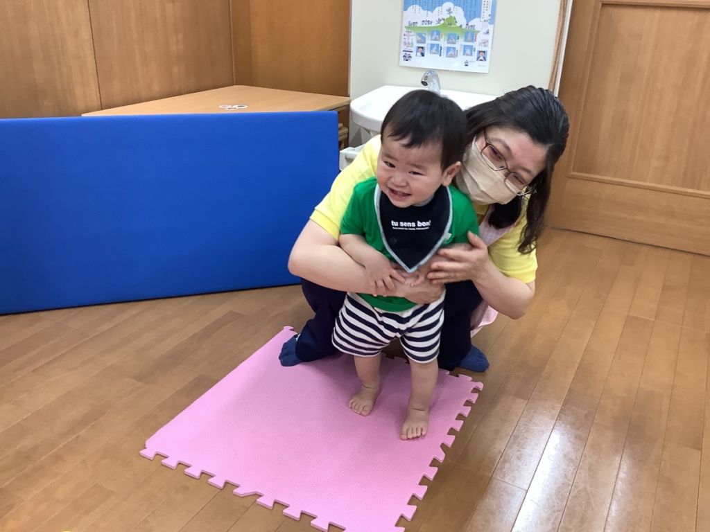 5月運動プログラムの様子(ポーズ)
