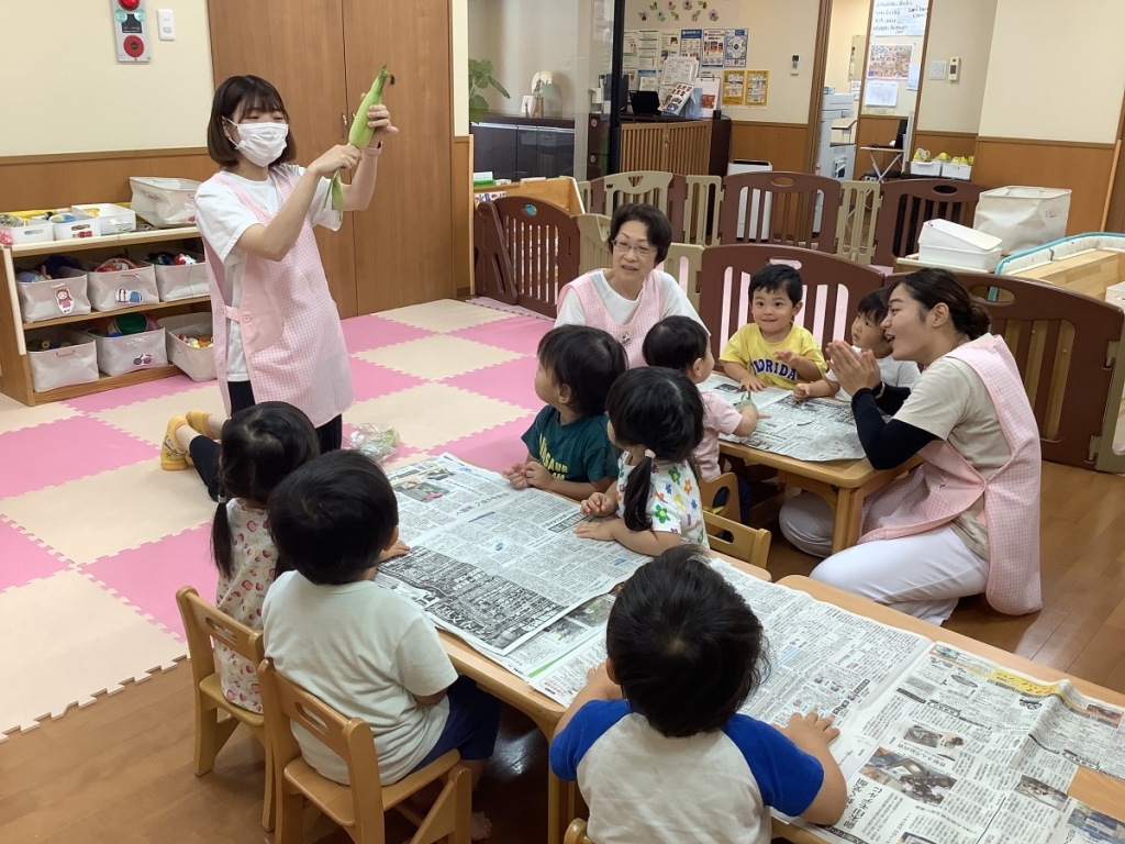 とうもろこしの皮むきの説明