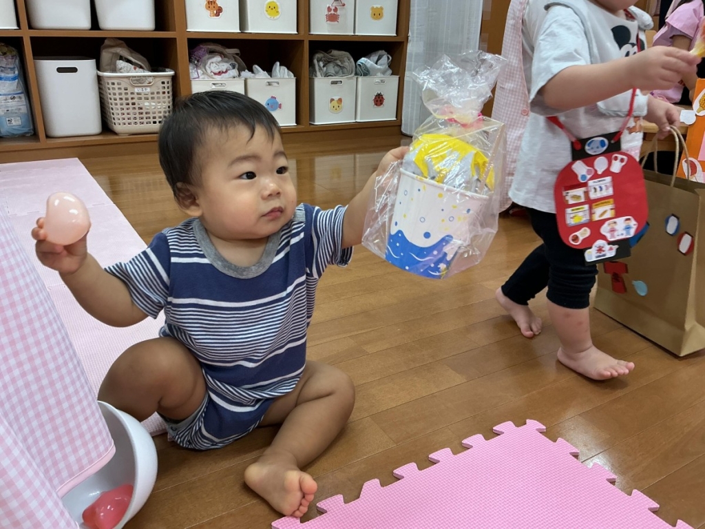 屋台めぐりの様子