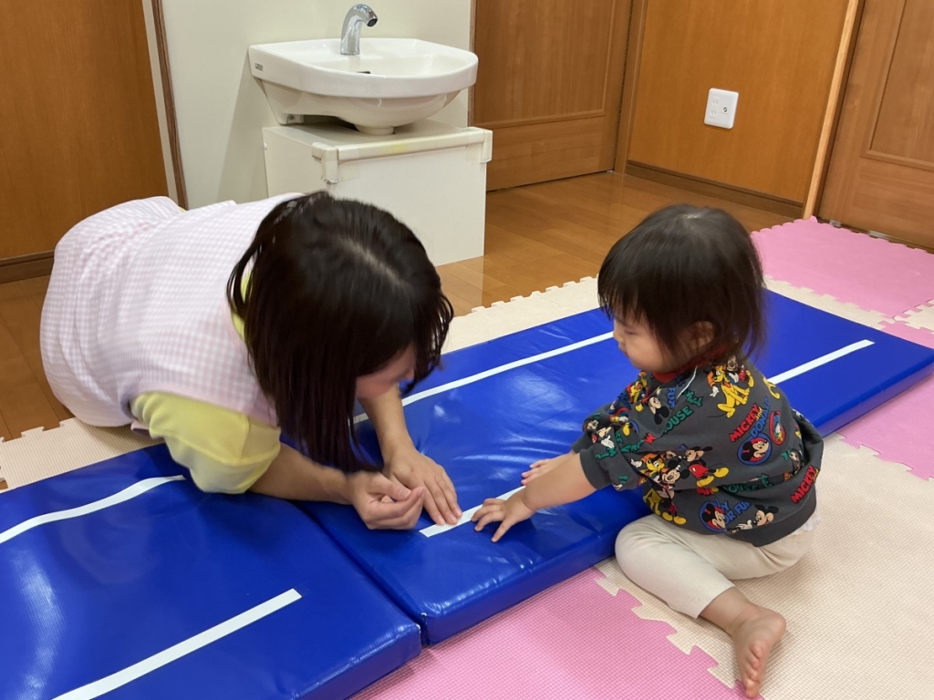 10月運動プログラムの様子(いるかA・横転)