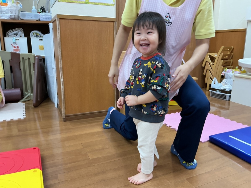 10月運動プログラムの様子(いるかA・ポーズ)