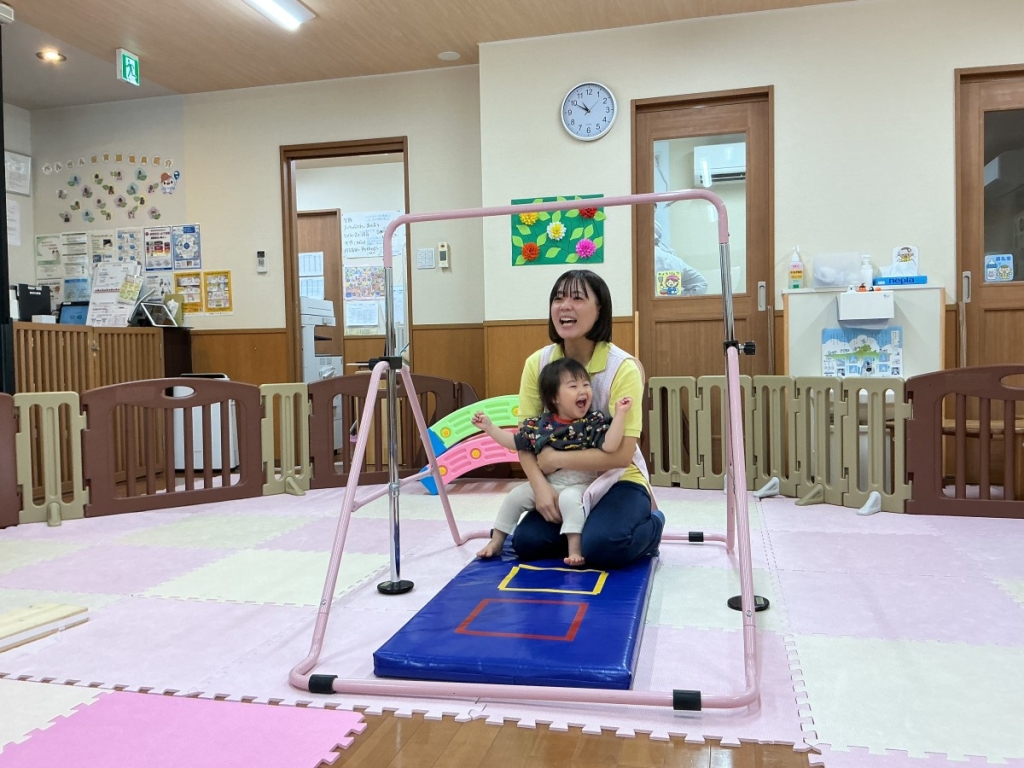 10月運動プログラムの様子(いるかA・ポーズ)