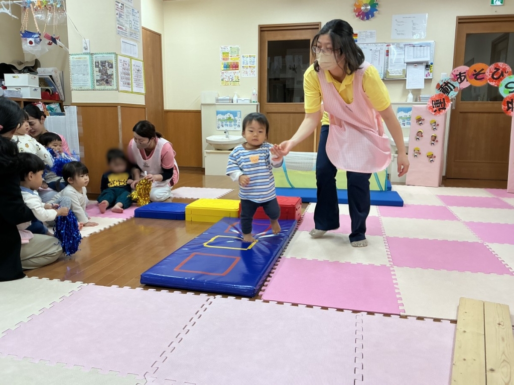 11月運動遊びの会(0歳児サーキット)