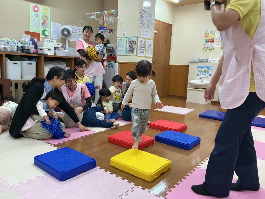 11月運動遊びの会(1歳児高月齢サーキット)