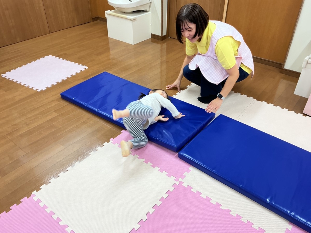 11月運動遊びの会(1歳児高月齢サーキット)
