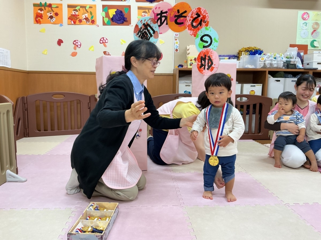 11月運動遊びの会(メダル授与)